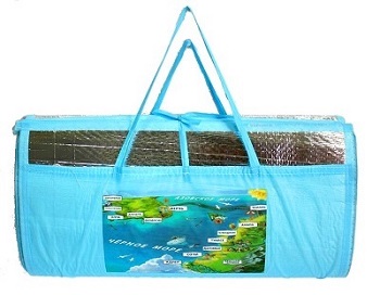 Коврик соломенный с фольгой  сумочкой (120х170см) карта 50 шт/упак 12961р              